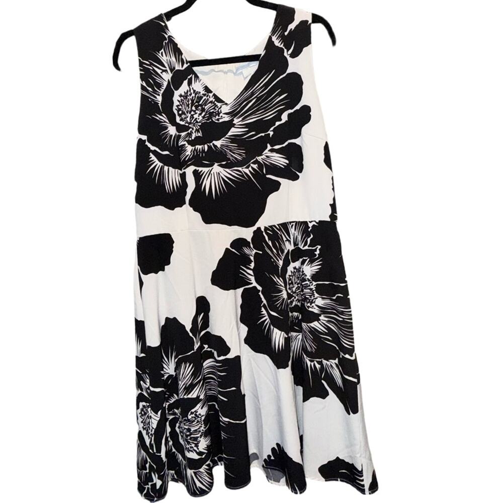 New York & Company Black and White Floral Midi Dress Sz Large